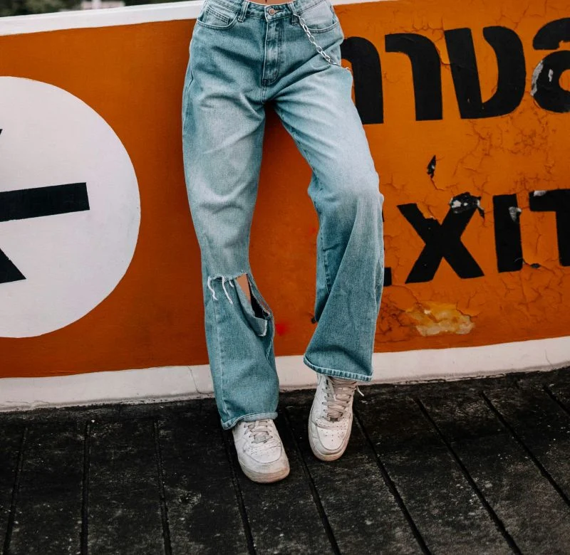 Big Jeans, Big Energy: Why I’m Thrilled About the Return of ‘90s Fashion